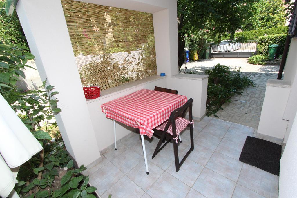 Apartman Lara