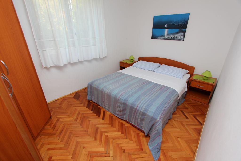 Apartman Lara