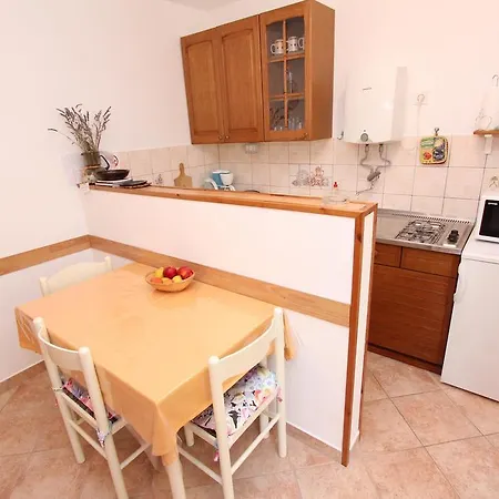 Apartments Lara Rovinj Exterior photo